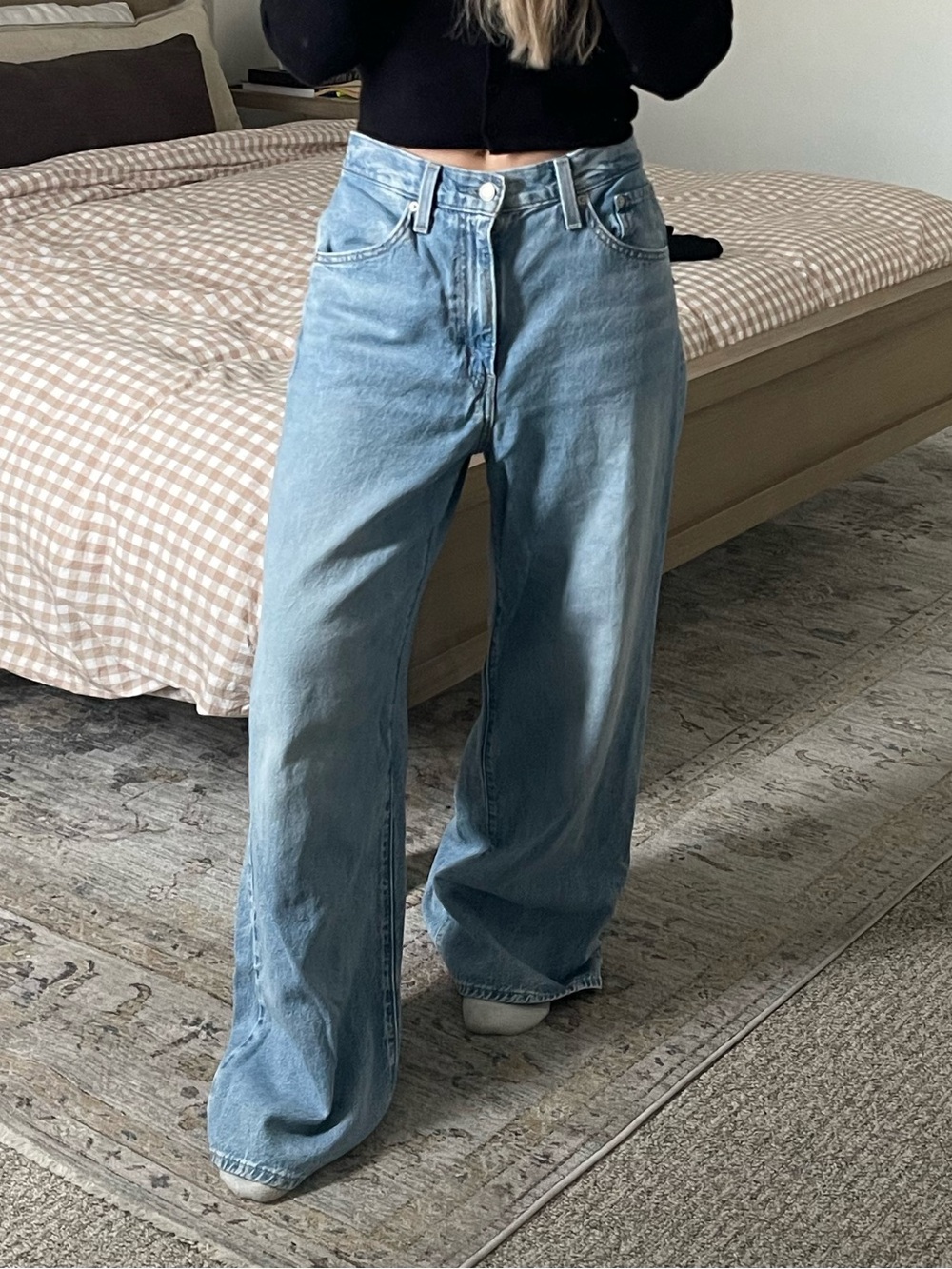 Levi cinch baggy jeans!